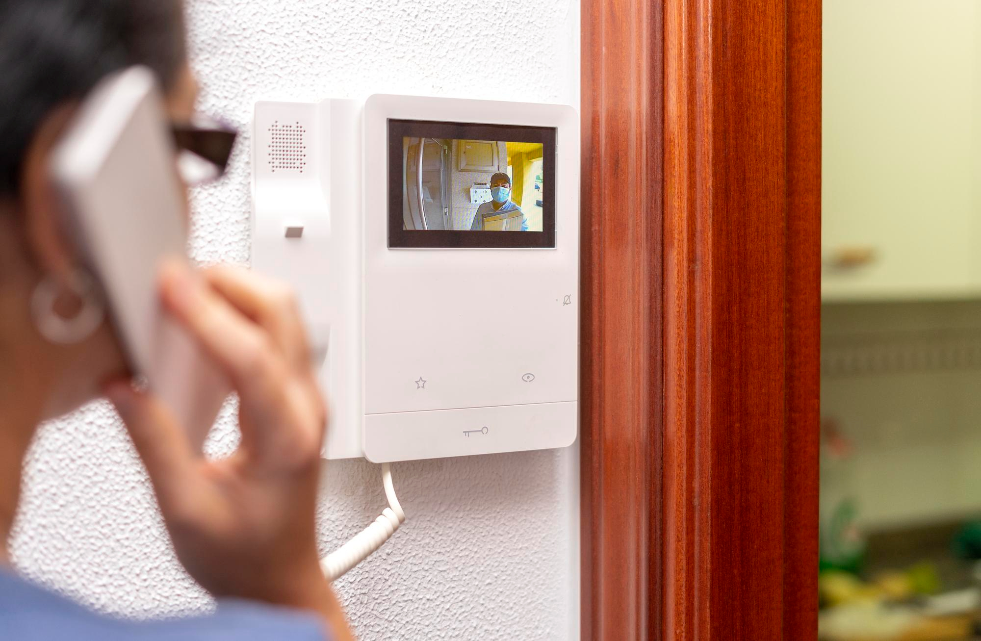 How to Choose a Video Door Intercom System